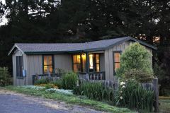 tomales-ca-applegarden-cottage-0